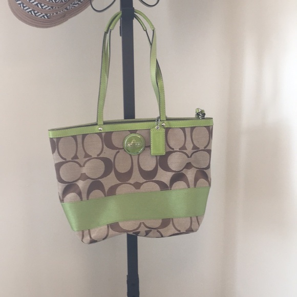 Green Coach purse - Picture 2 of 3